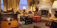 Hotel Monaco living room